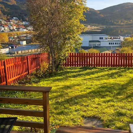 - - Lakeview Privat overnatting Hammerfest