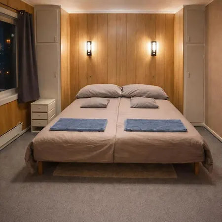 - - Lakeview Privat overnatting Hammerfest